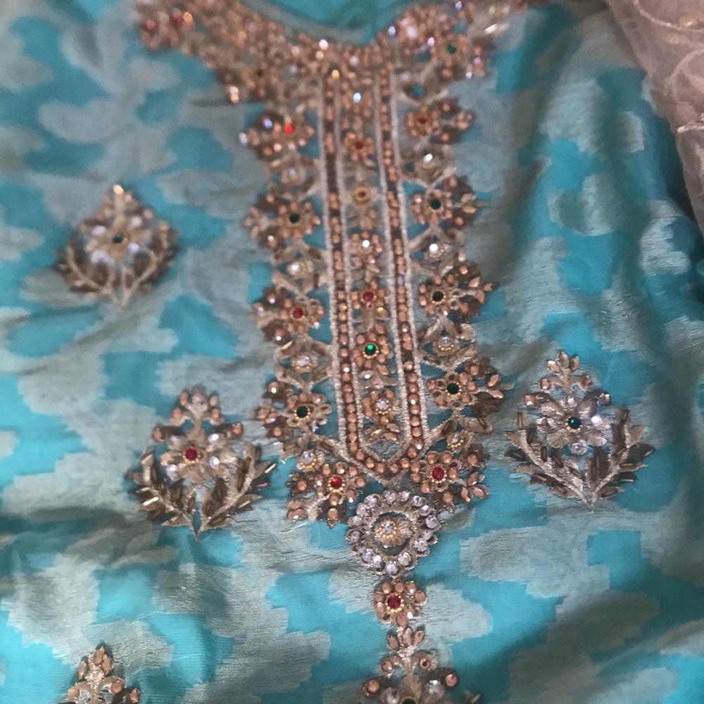 Dress - Picture 3 of 5